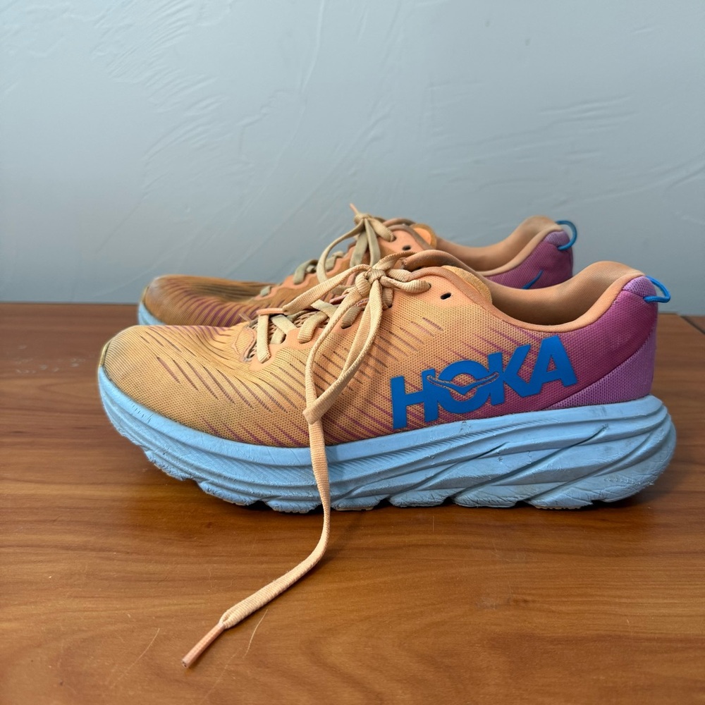 Hoka Women’s Rincon 3 Running Workout Athletic Shoes 7.5B‎ Orange Pink Blue